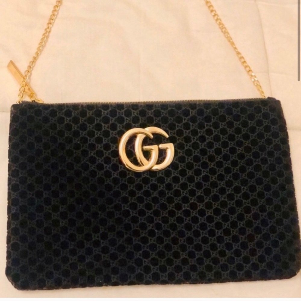 Gucci Guccisima Velvet Shoulder Bag - Black